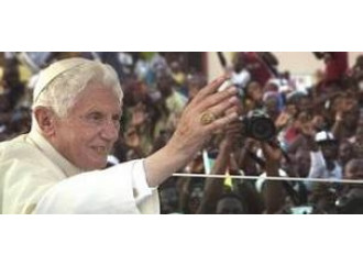 Il Papa: «La disobbedienza non è una via»